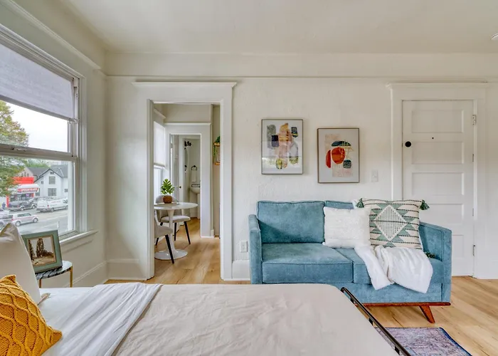 Stay Portland Collection - The Bohemian Bungalow On Broadway - 94 Walkscore